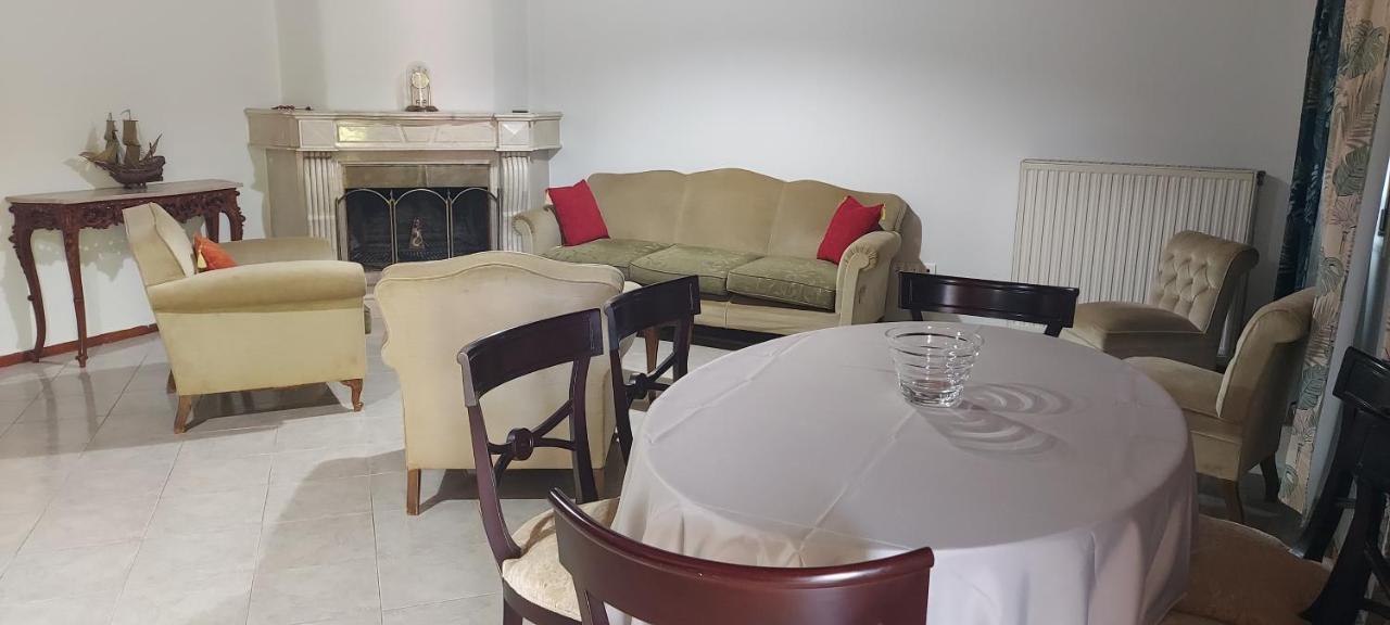 Carlos Apartment Артеміда Екстер'єр фото