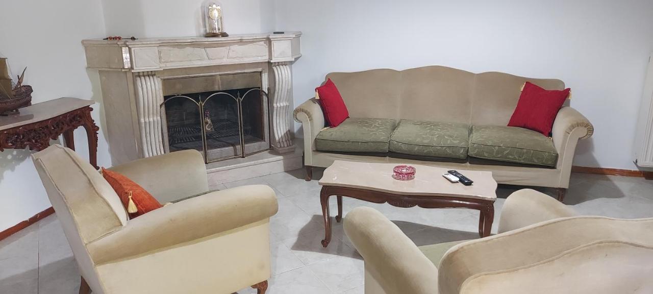 Carlos Apartment Артеміда Екстер'єр фото