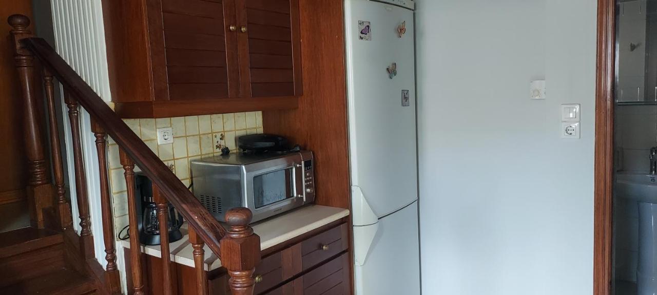 Carlos Apartment Артеміда Екстер'єр фото